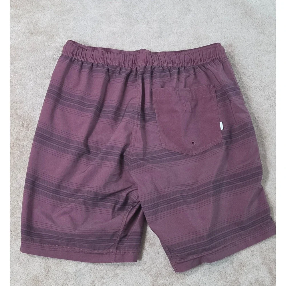 Vuori Kore Shorts Men's Medium Red Athletic Running Training Lined V302 EUC